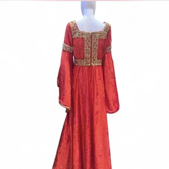 Velvet Renaissance theater costume in red/gold - Picture 3 of 10